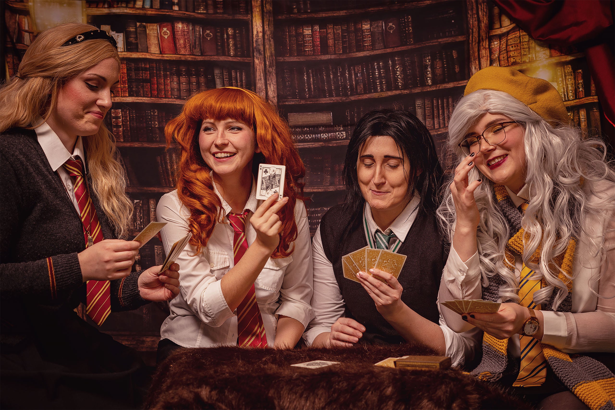 Product image Harry Potter - Hufflepuff Card Game Deluxe Edition