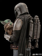 Imagen del producto Mando con Grogu BDS Art Scale Deluxe Statue - Star Wars The Mandalorian