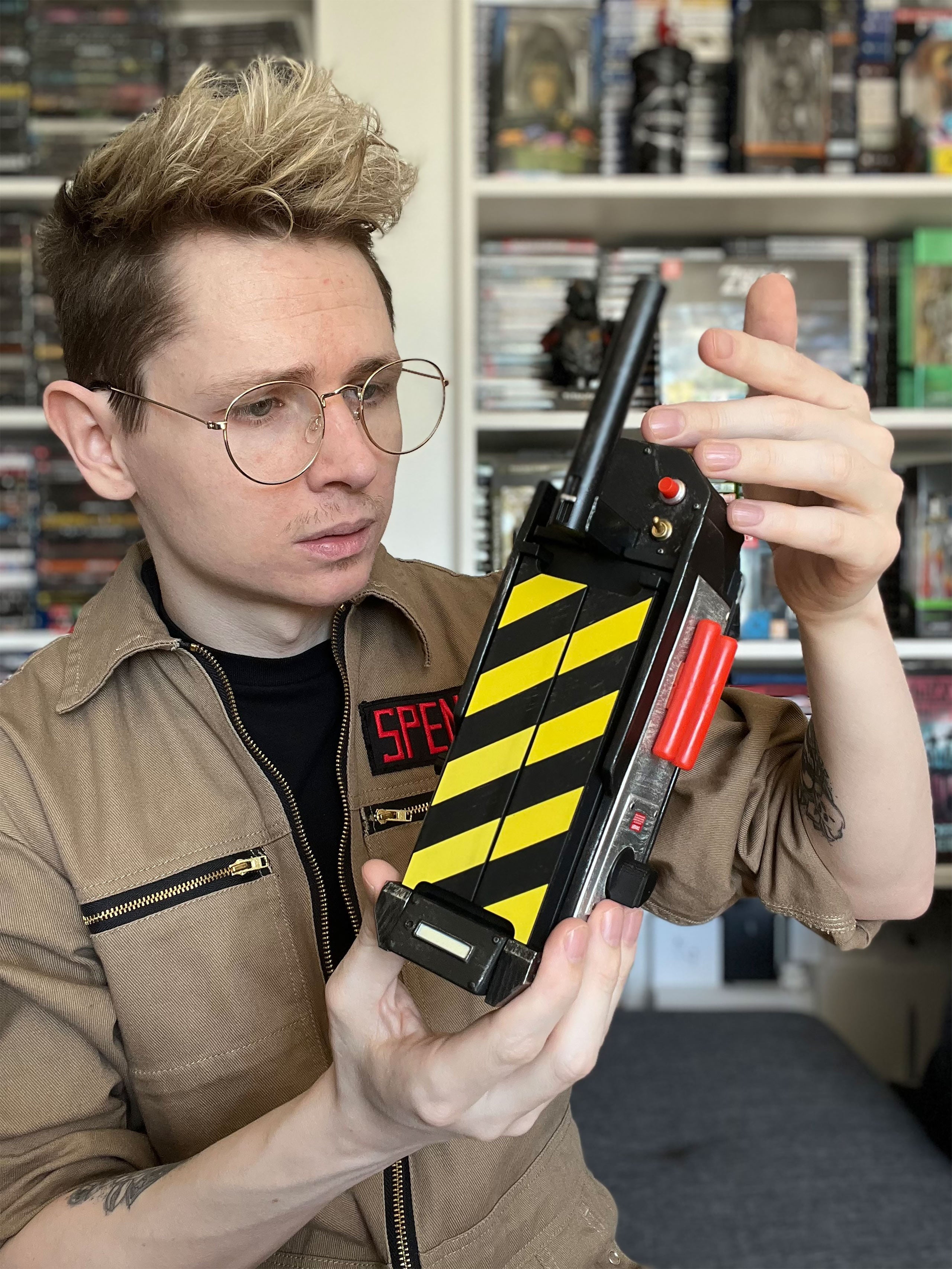 Imagen del producto Ghostbusters - Réplica de trampa de fantasmas con efecto de humo