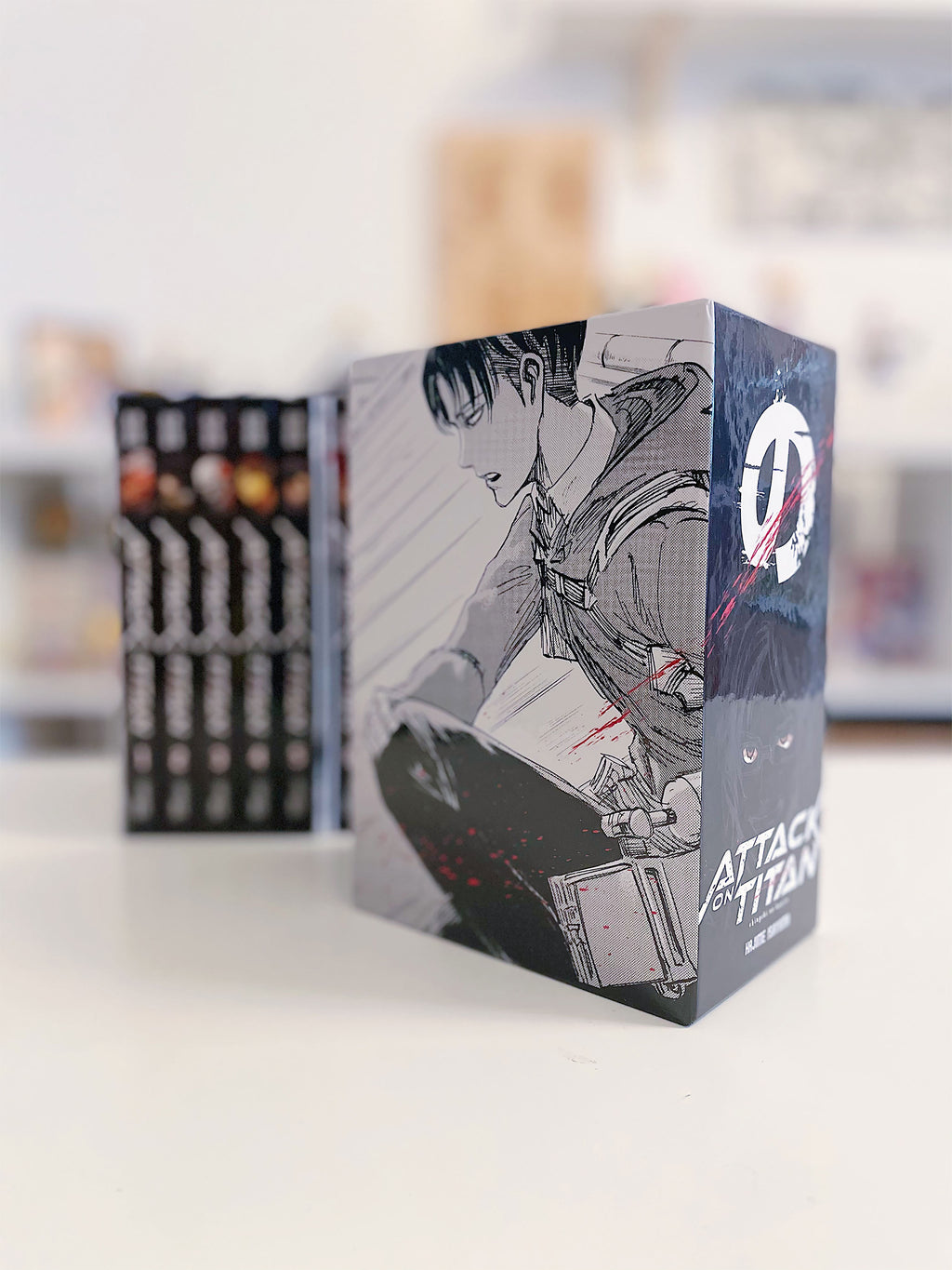 Imagen del producto Attack on Titan - Caja de Coleccionista Volumen 11-15