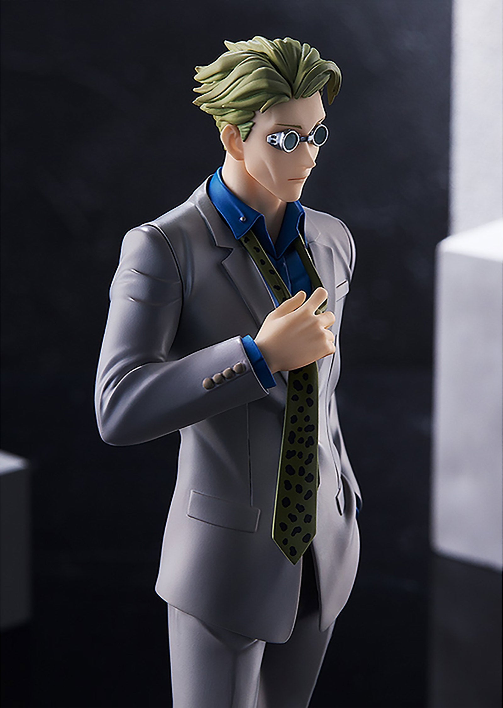Product image Jujutsu Kaisen - Kento Nanami Figure