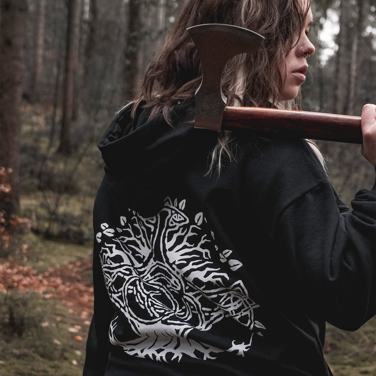 Imagen del producto Elden Ring - Chaqueta con capucha negra con logo