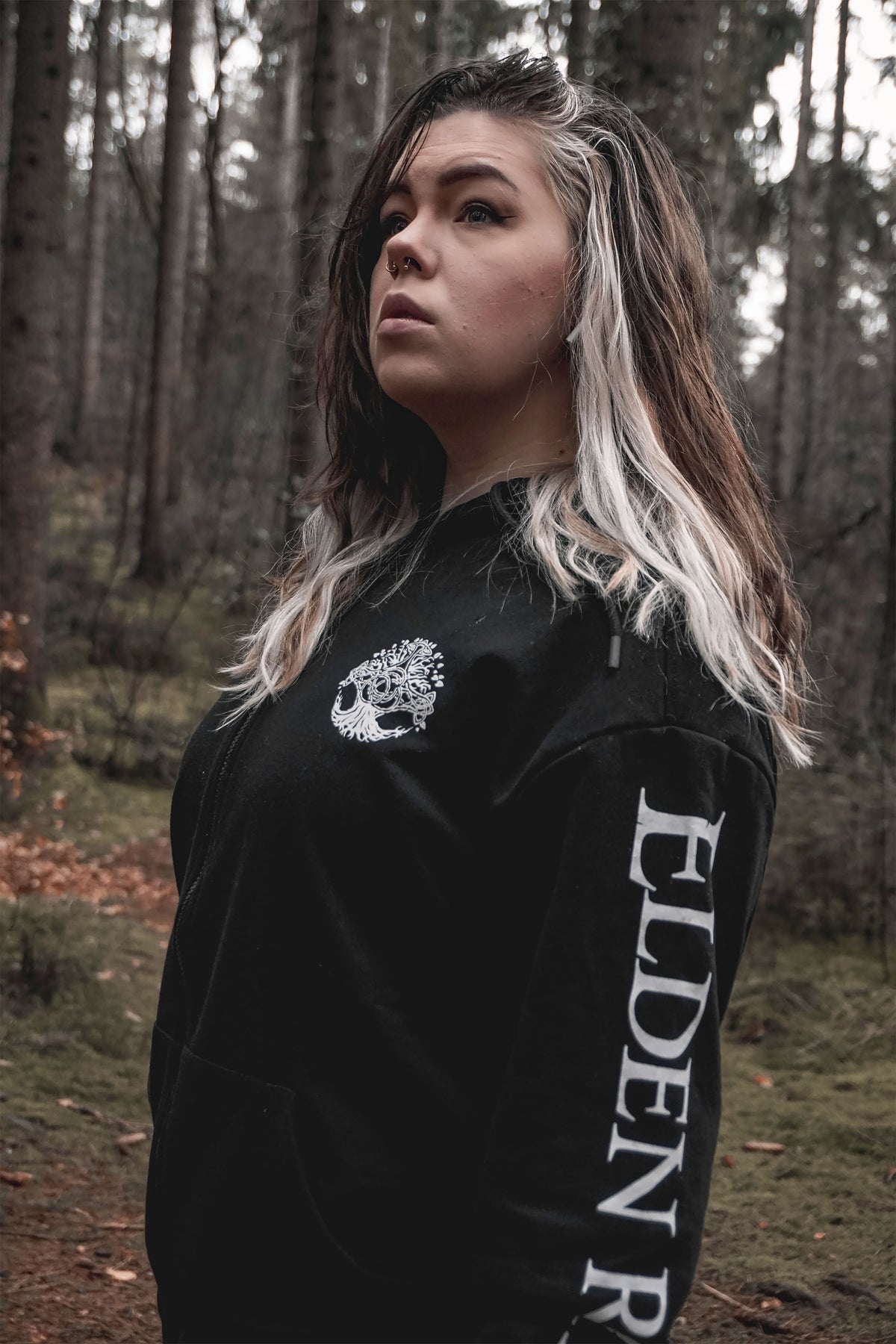 Imagen del producto Elden Ring - Chaqueta con capucha negra con logo