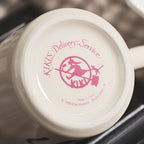Imagen del producto El servicio de entrega de Kiki - Taza de Jiji