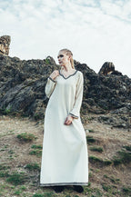 Imagen del producto Vestido medieval Brigida beige
