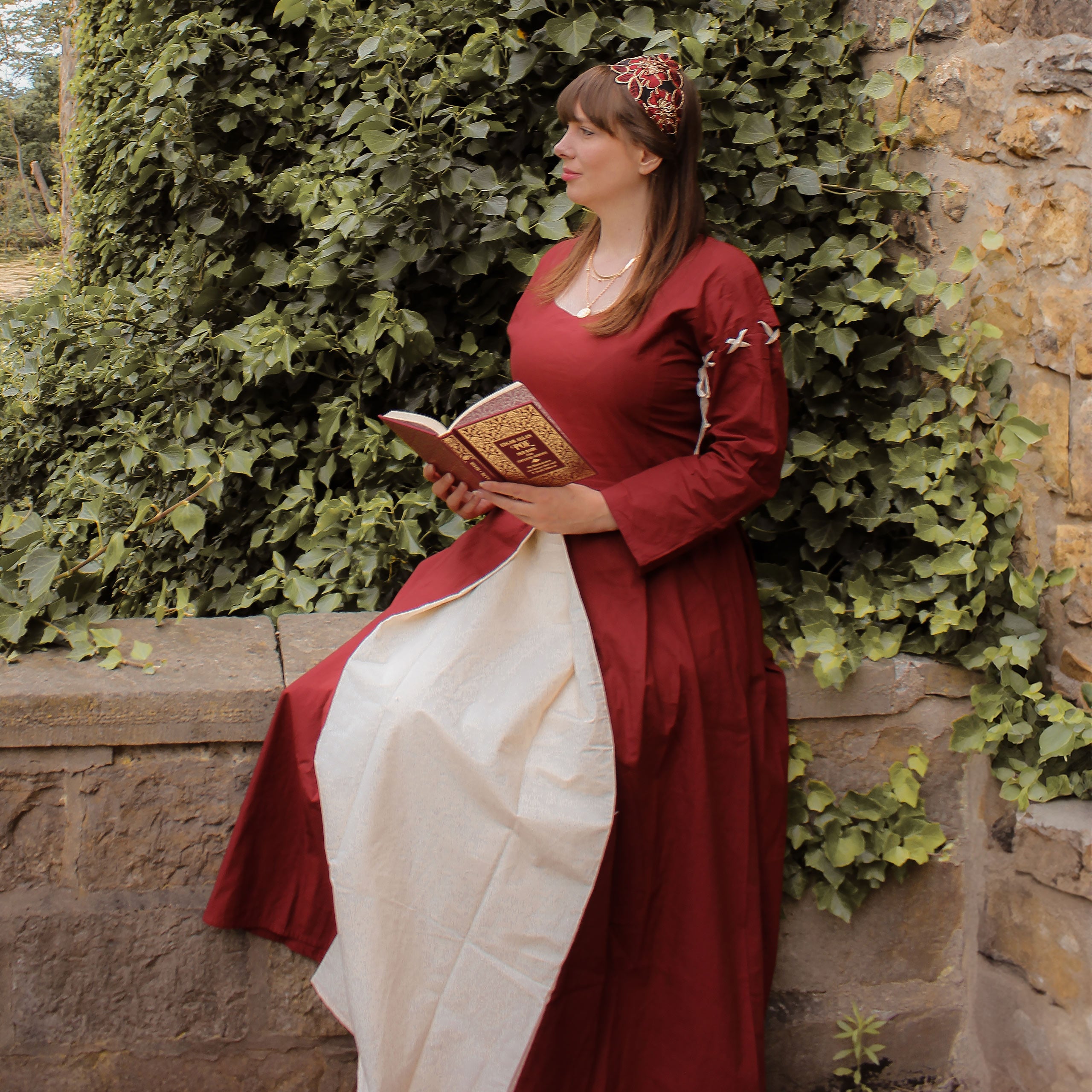 Imagen del producto Vestido medieval Larina rojo-beige