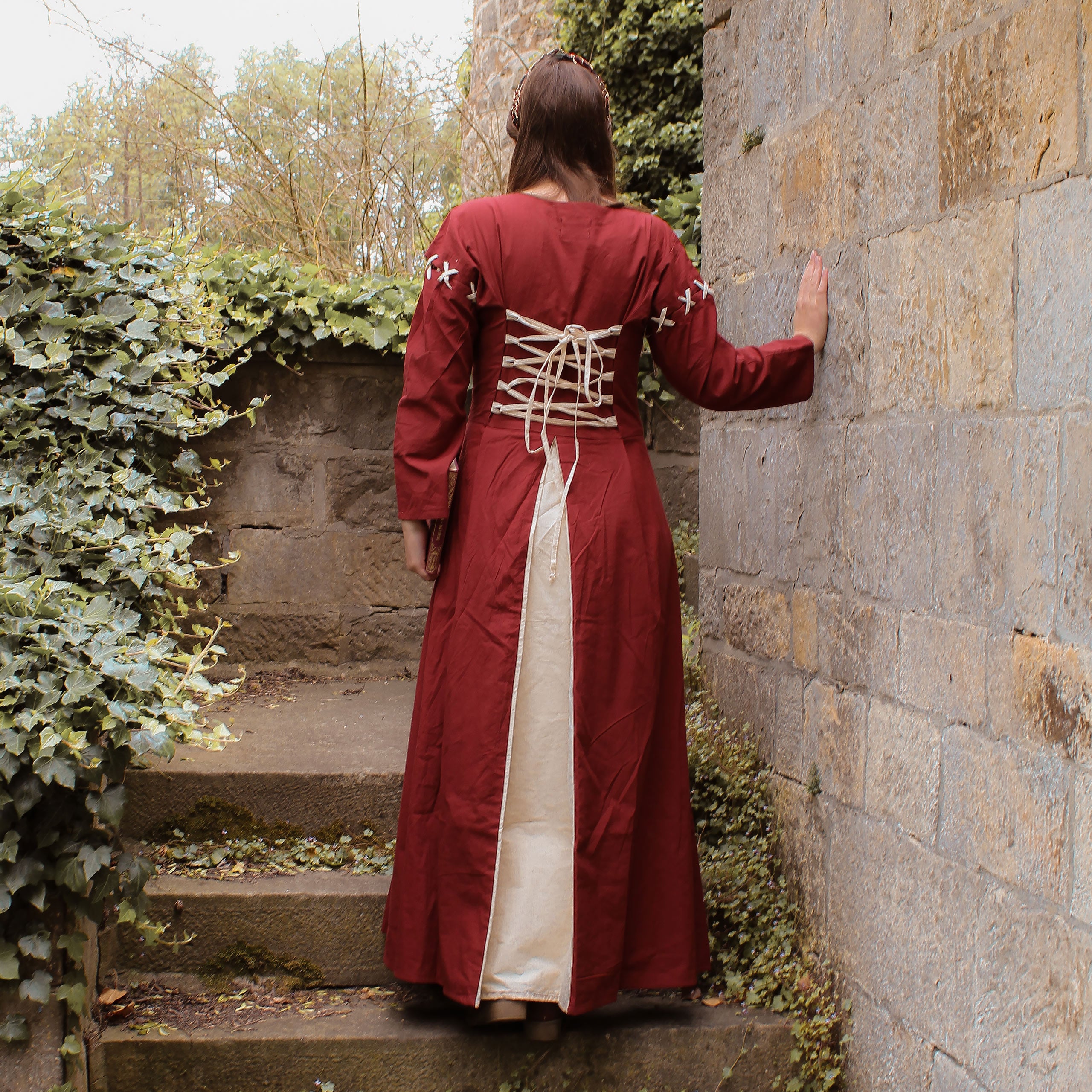 Imagen del producto Vestido medieval Larina rojo-beige