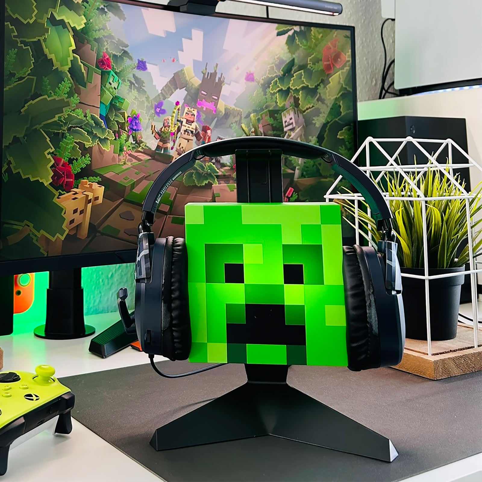 Imagen del producto Soporte para auriculares Creeper con luz - Minecraft