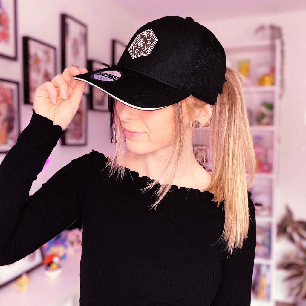 Imagen del producto Dungeons & Dragons - Gorra de cubo negra