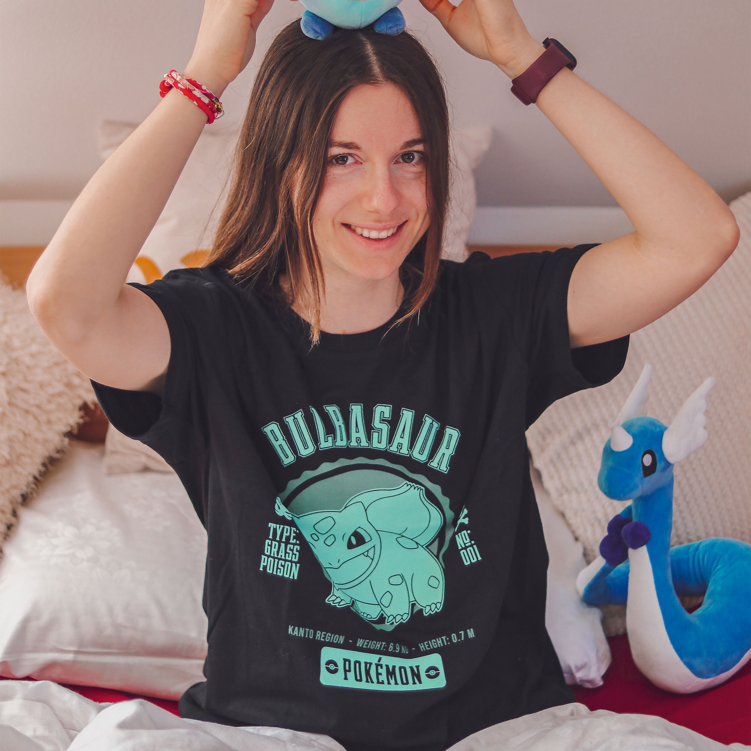 Imagen del producto Pokemon - Camiseta universitaria Bisasam negra