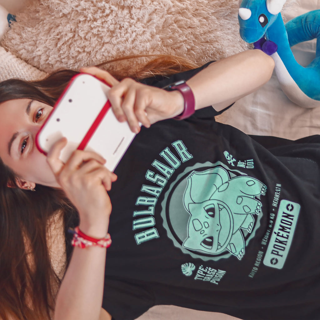 Imagen del producto Pokemon - Camiseta universitaria Bisasam negra