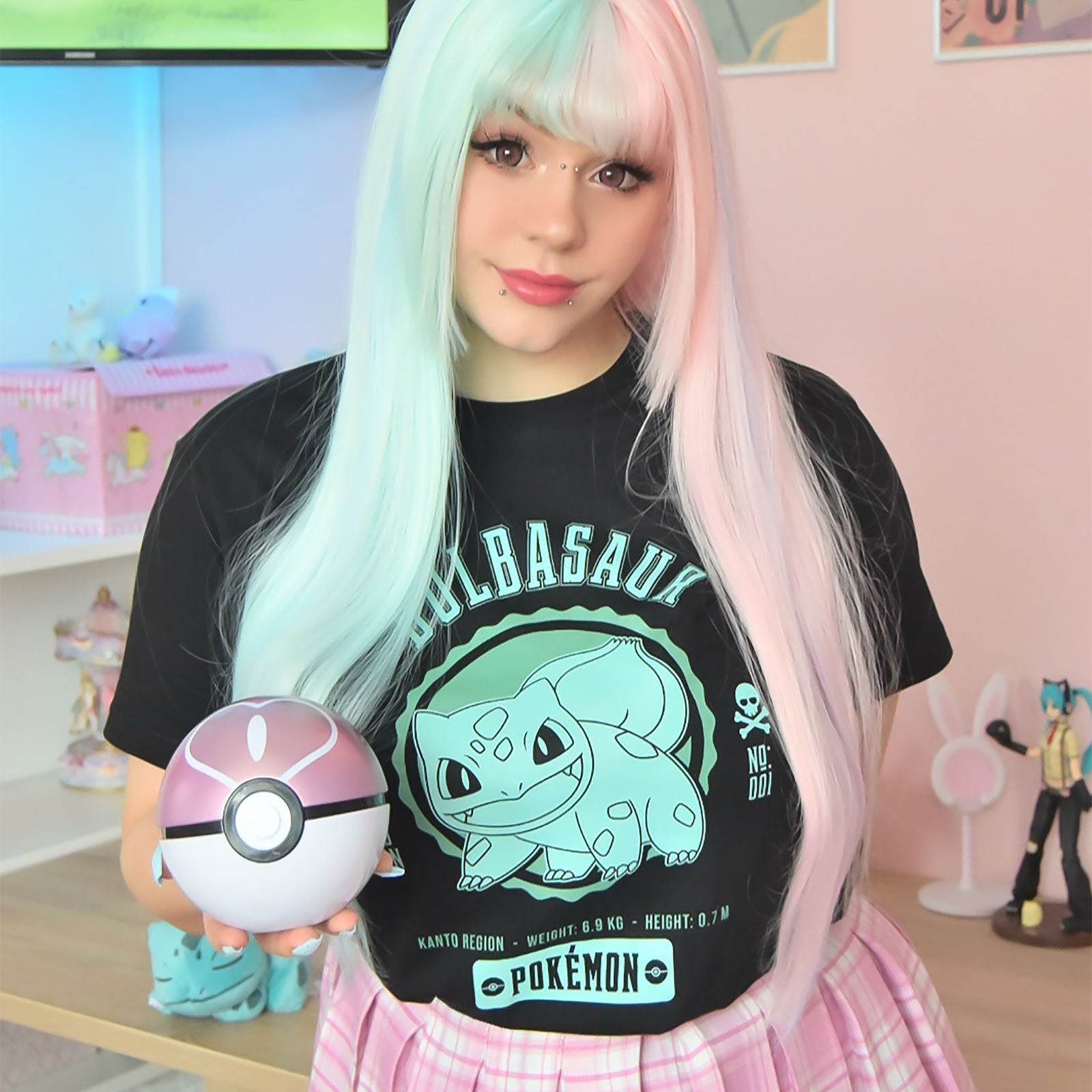 Imagen del producto Pokemon - Camiseta universitaria Bisasam negra