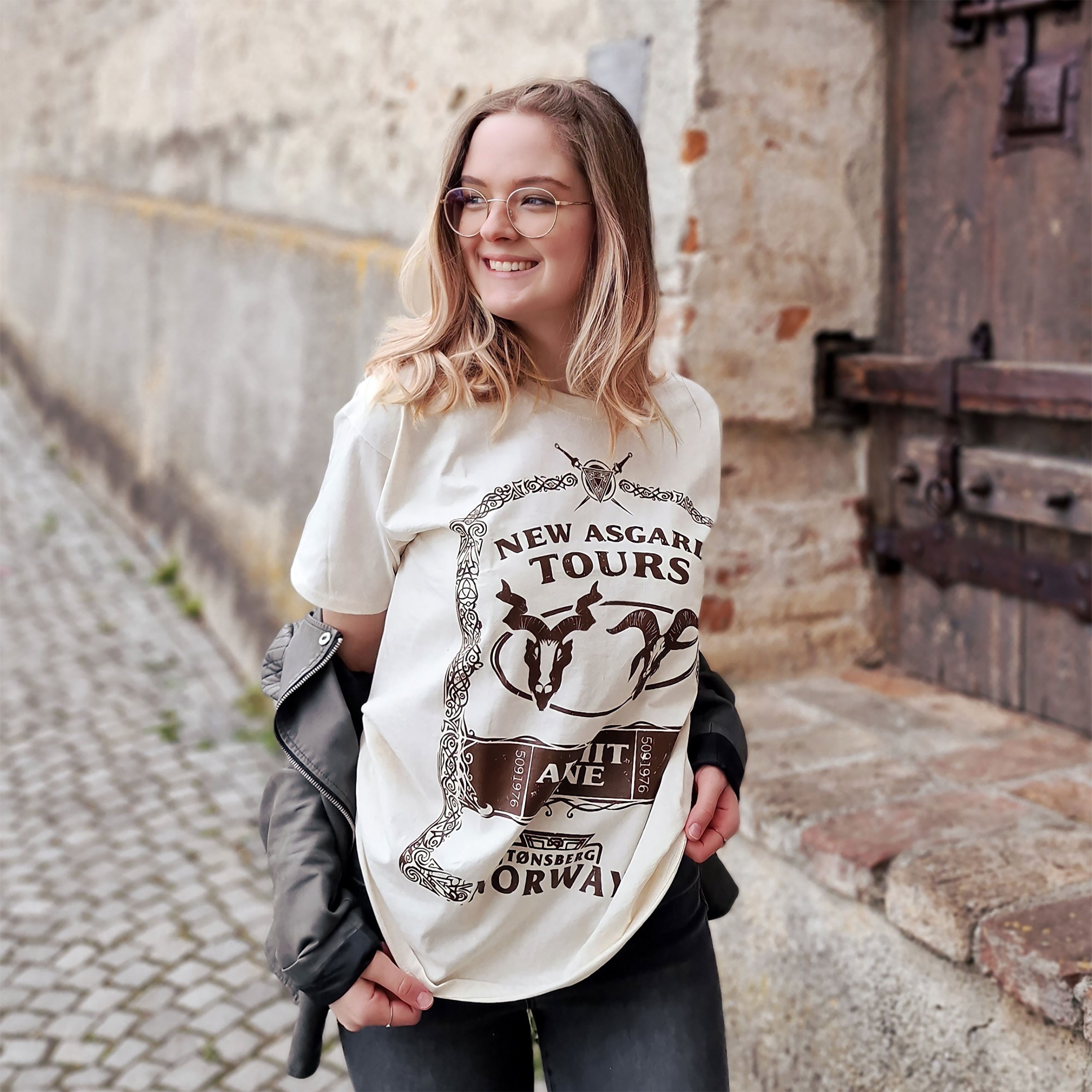 Imagen del producto Thor Love & Thunder - Camiseta de New Asgard Tours