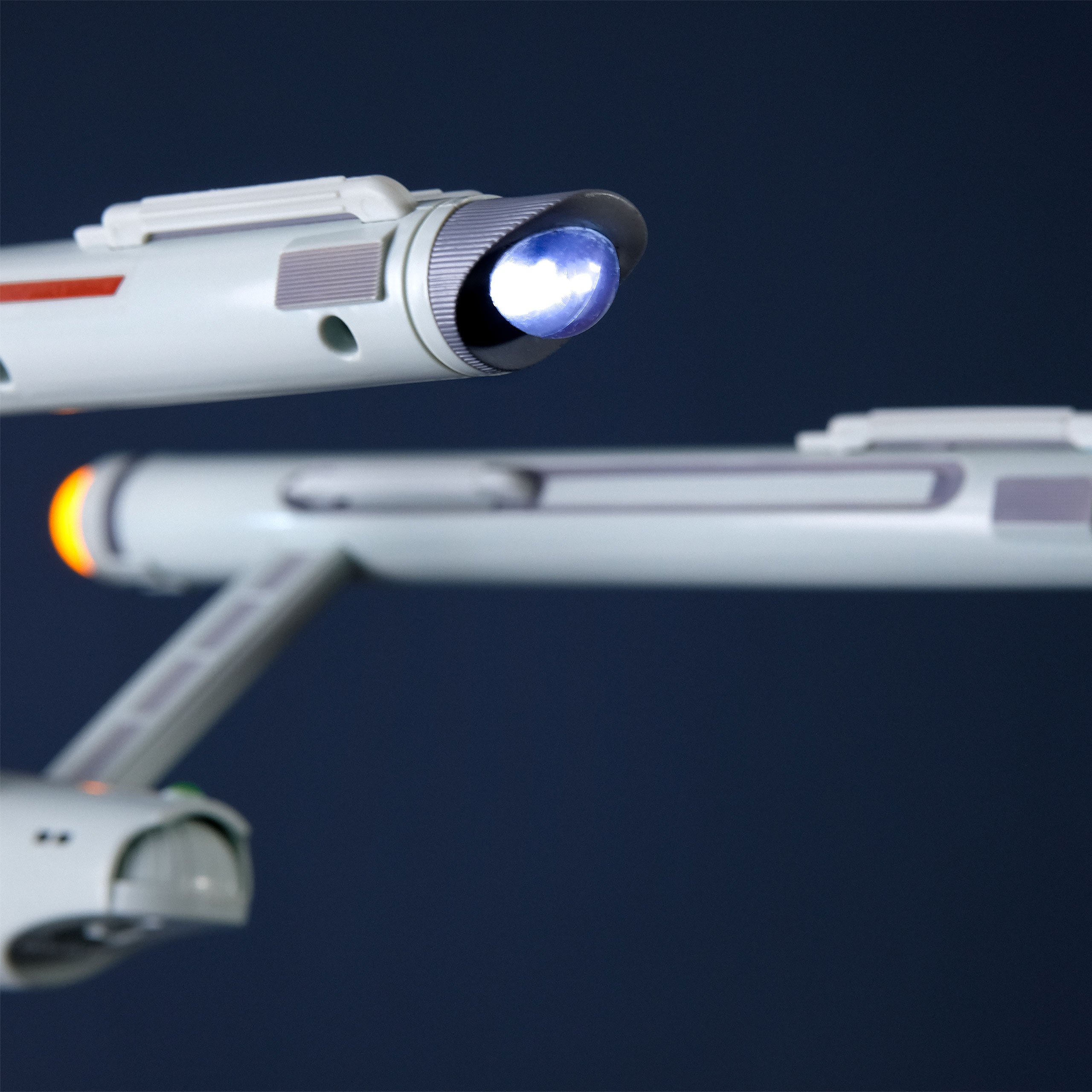 Imagen del producto Star Trek - Réplica de la Enterprise NCC-1701 con luz y sonido