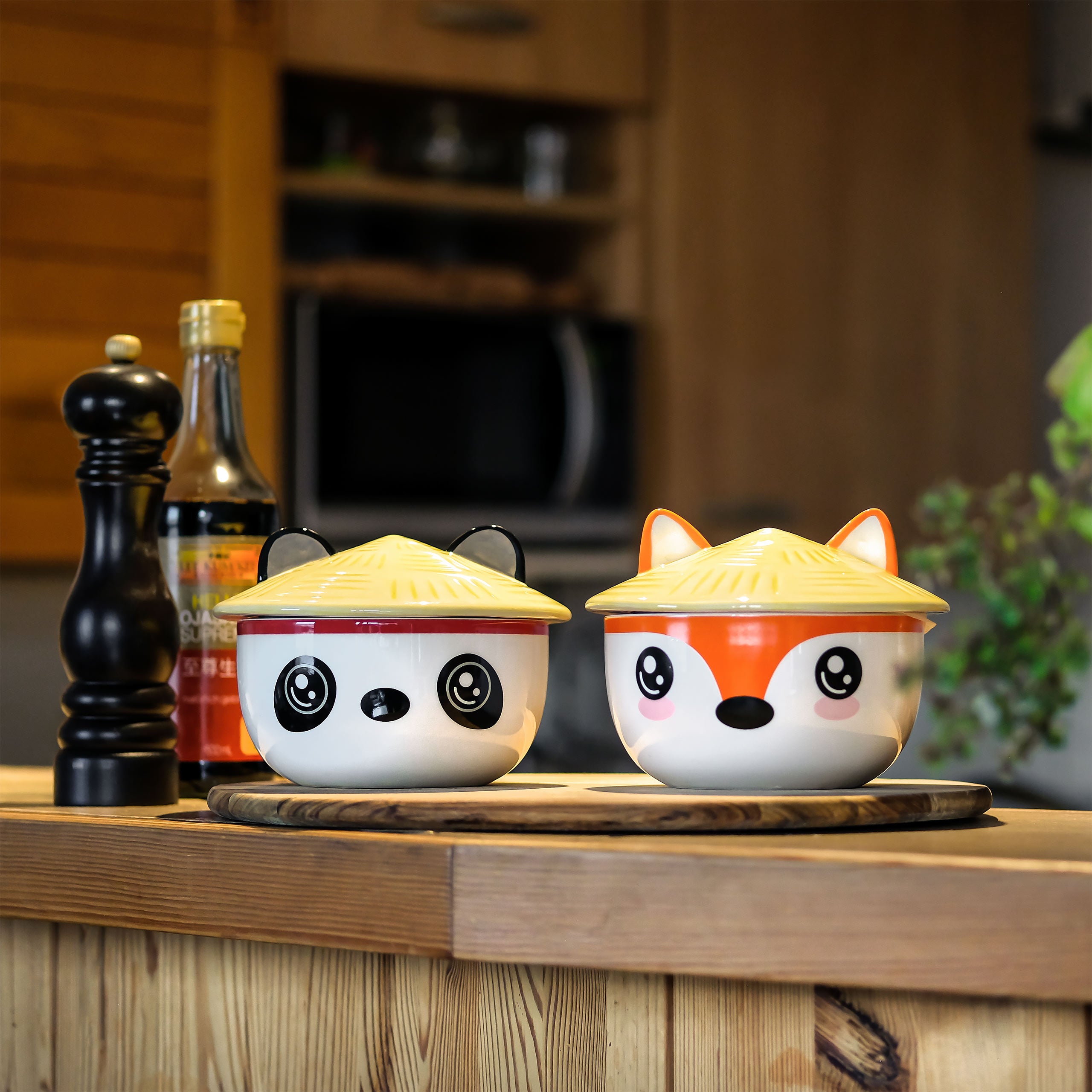 Imagen del producto Cuenco Panda Kawaii con tapa para fans del anime