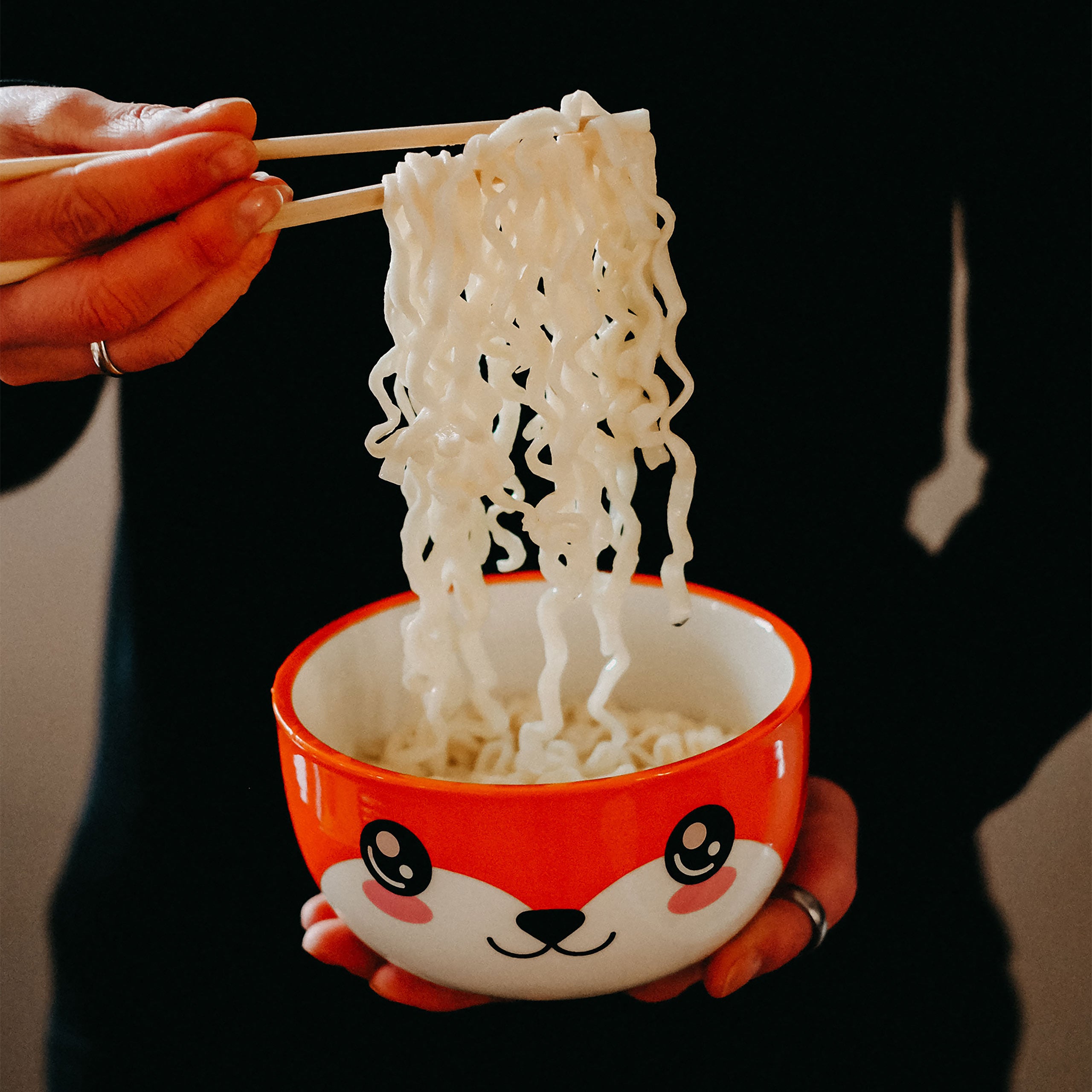 Imagen del producto Tazón Kawaii de zorro con tapa para fans del Anime