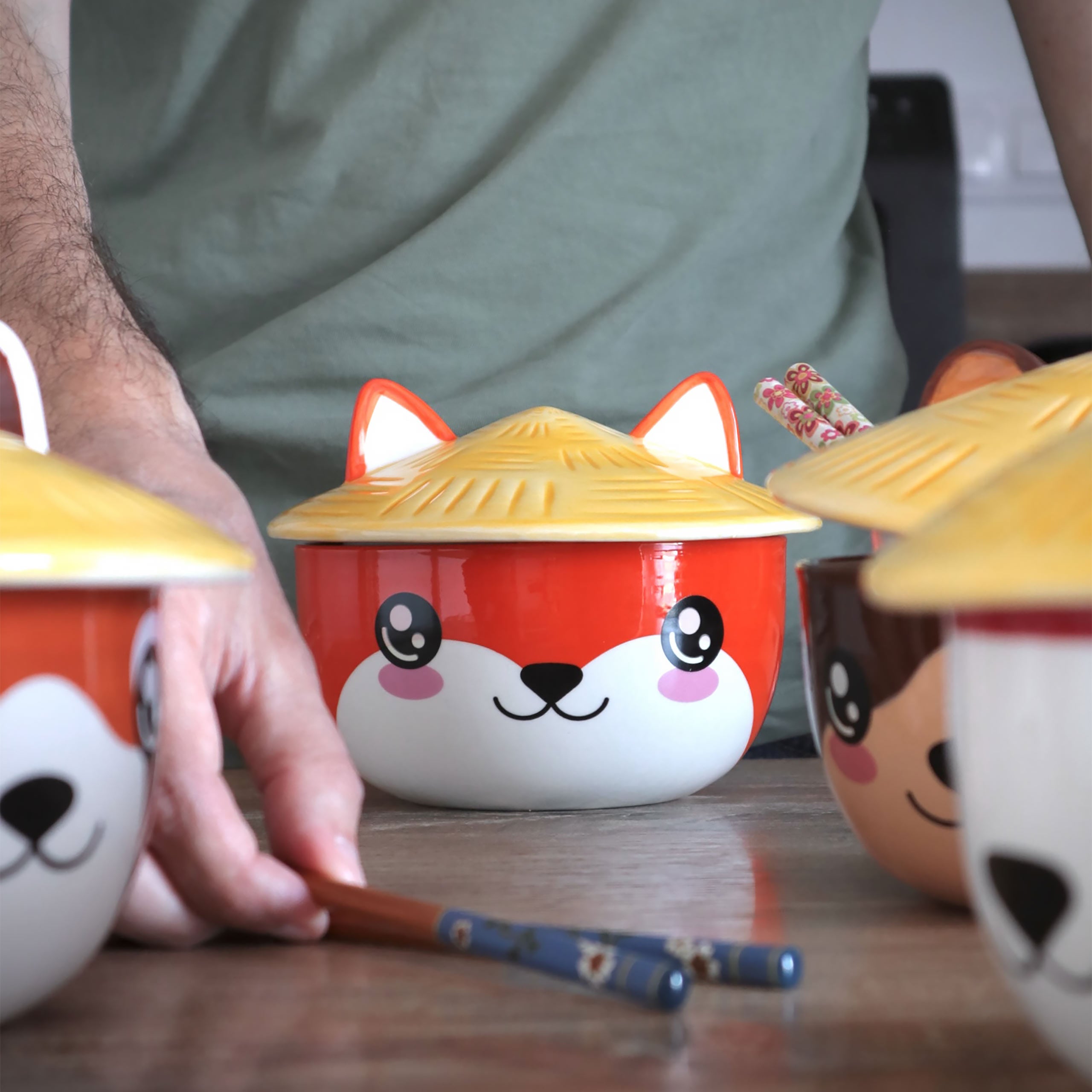 Imagen del producto Tazón Kawaii de zorro con tapa para fans del Anime