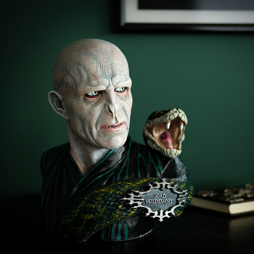 Imagen del producto Busto de Lord Voldemort con Nagini - Harry Potter