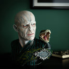 Imagen del producto Busto de Lord Voldemort con Nagini - Harry Potter