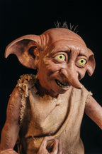 Imagen del producto Dobby con Calcetín Estatua a Tamaño Real Versión 3 - Harry Potter