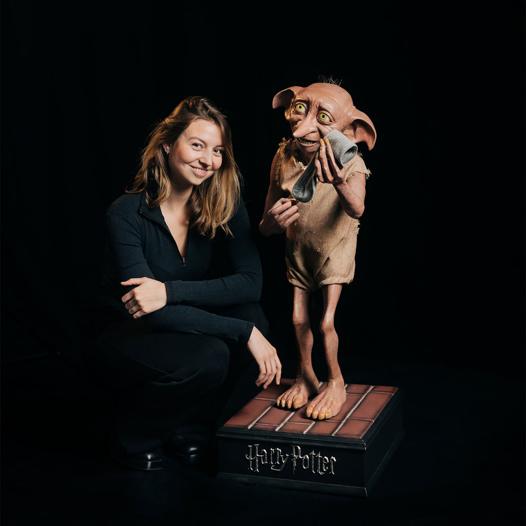 Imagen del producto Dobby con Calcetín Estatua a Tamaño Real Versión 3 - Harry Potter
