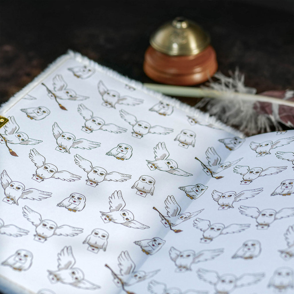 Imagen del producto Harry Potter - Cuaderno de Peluche de Hedwig A5 con Cerradura