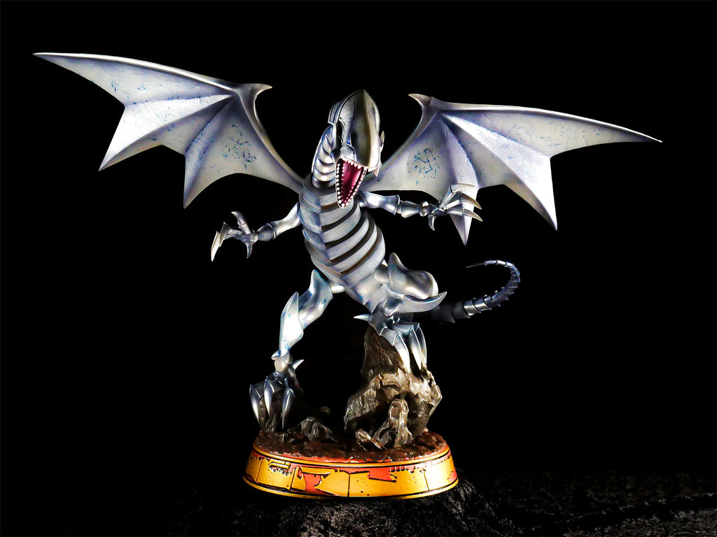 Product image Yu-Gi-Oh! - Blue-Eyed White Dragon Statue