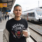 Imagen del producto Stranger Things - Camiseta negra con logotipo del Club Hellfire
