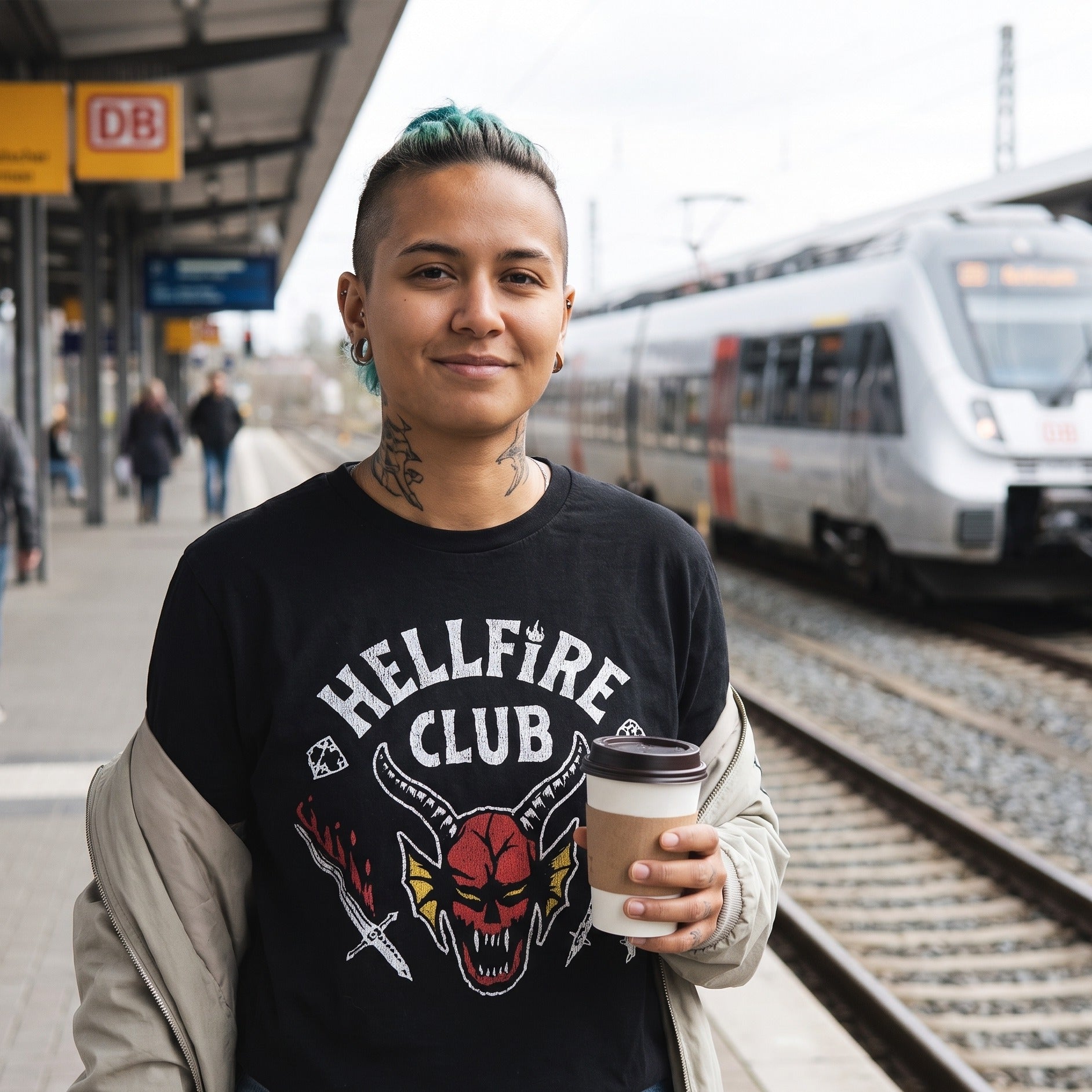 Imagen del producto Stranger Things - Camiseta negra con logotipo del Club Hellfire
