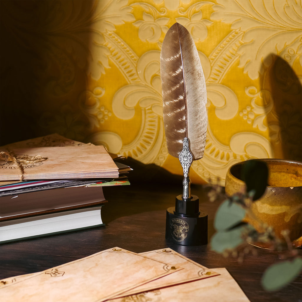 Imagen del producto Harry Potter - Pluma con set de papel de cartas de Hogwarts