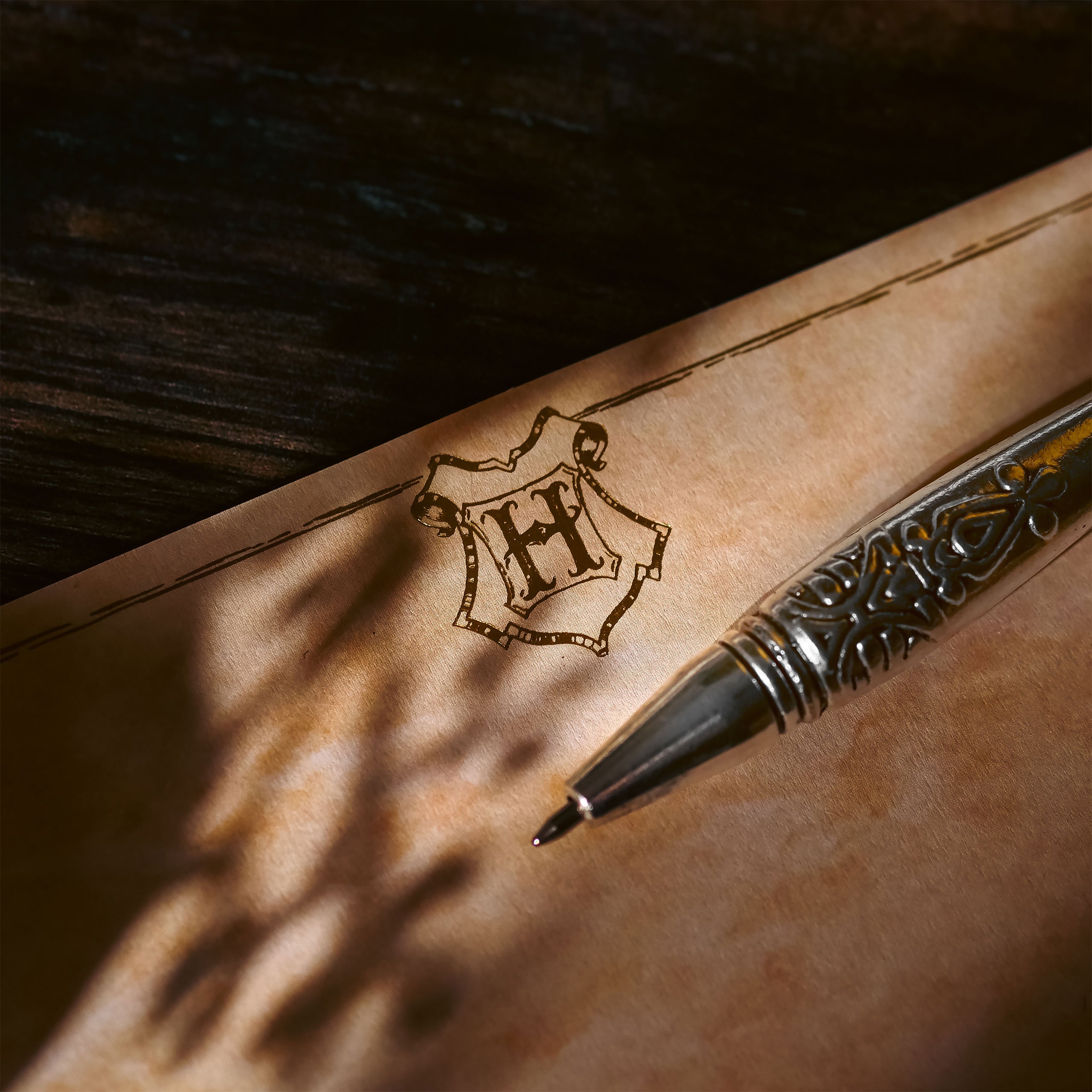 Imagen del producto Harry Potter - Pluma con set de papel de cartas de Hogwarts