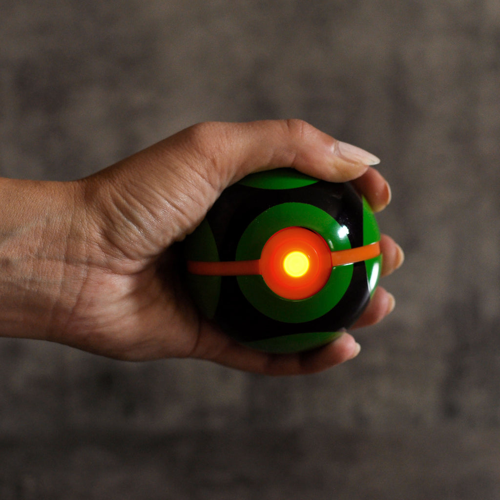 Imagen del producto Pokemon - Réplica de la Bola Oscura con luz