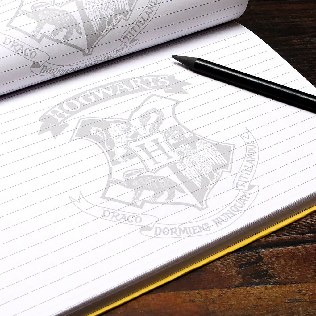 Imagen del producto Cuaderno de notas de Hogwarts con cierre magnético A5 - Harry Potter