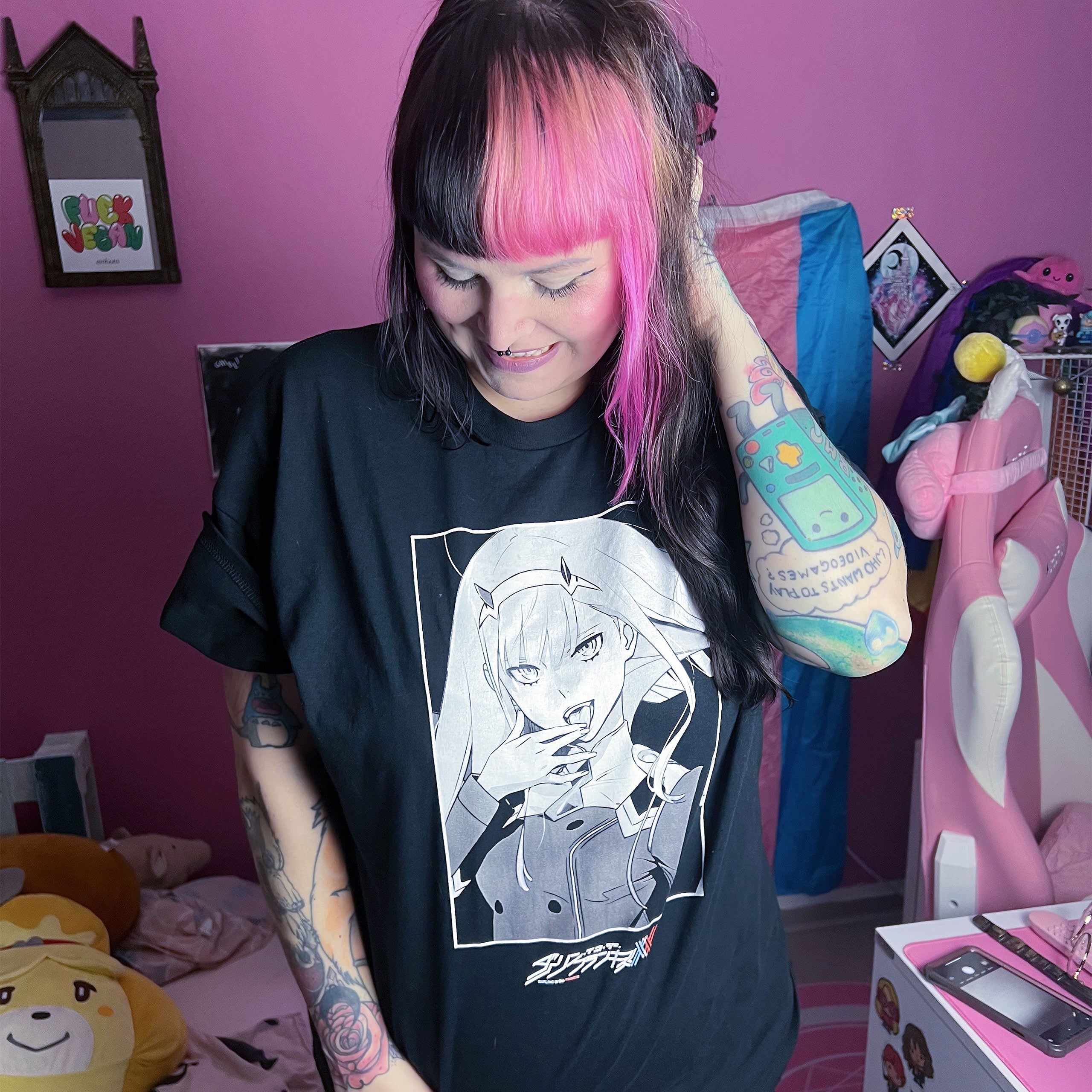 Imagen del producto Darling in the Franxx - Camiseta negra de manga corta con Zero Two