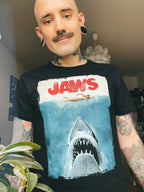Imagen del producto Tiburón - Camiseta negra con póster de Jaws