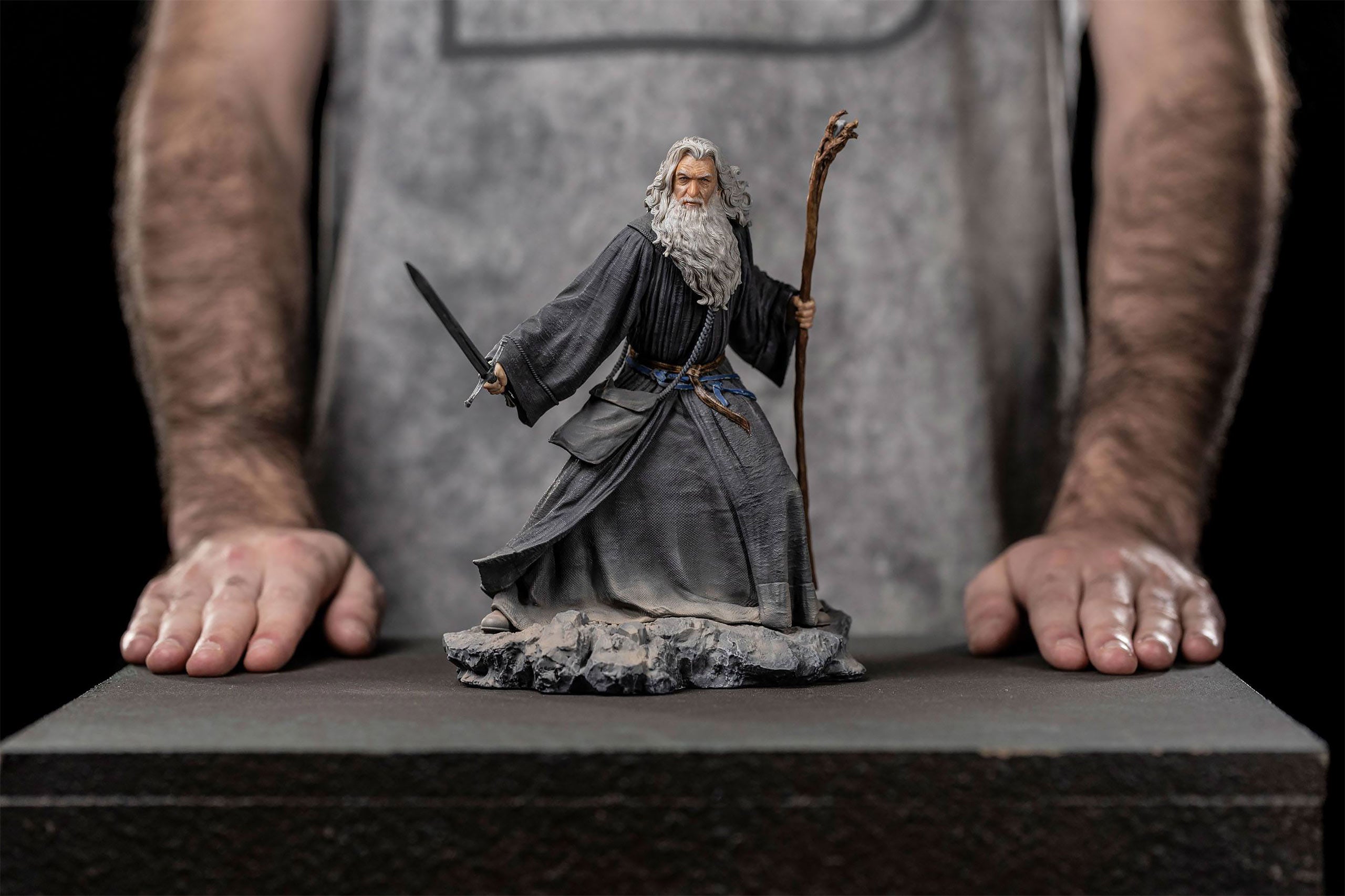 Imagen del producto El Señor de los Anillos - Gandalf BDS Art Scale Deluxe Statue 1:10