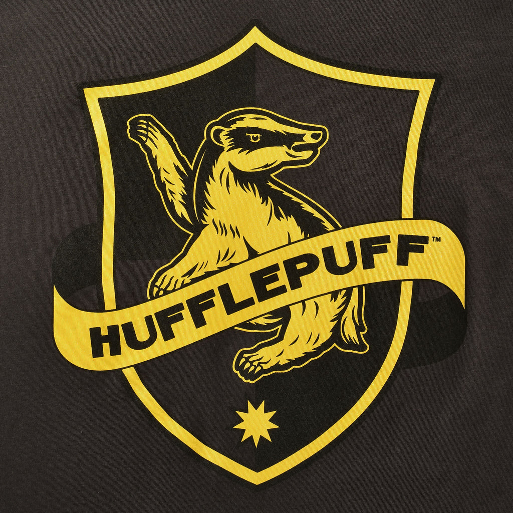 Imagen del producto Camiseta gris con logo de Hufflepuff - Harry Potter
