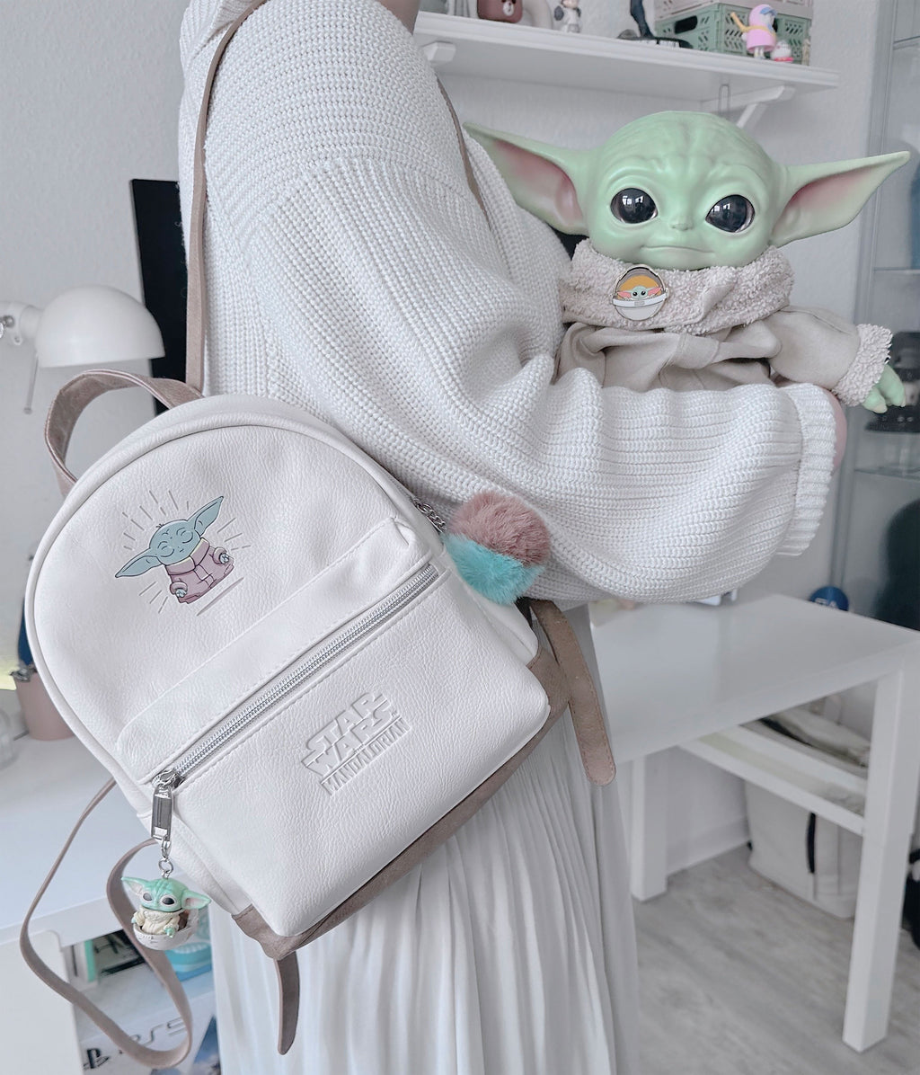 Imagen del producto Mini Mochila Grogu con Pom Pom - Star Wars The Mandalorian