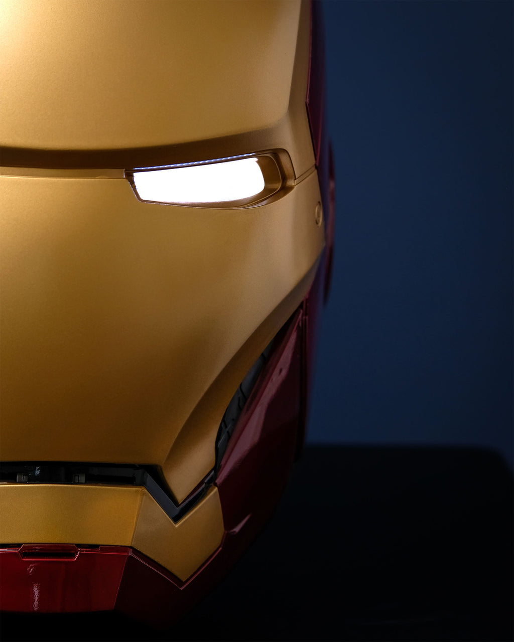 Imagen del producto Marvel Legends - Casco Electrónico de Iron Man