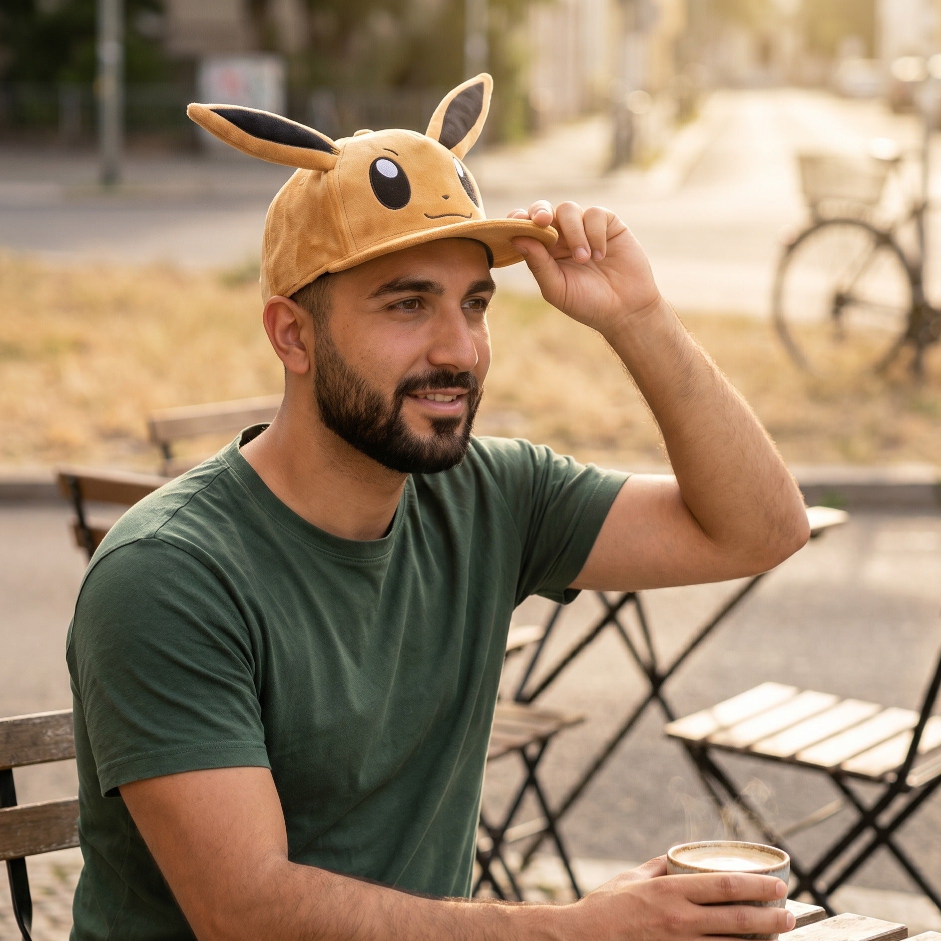 Imagen del producto Pokemon - Gorra Snapback de Peluche Eevee