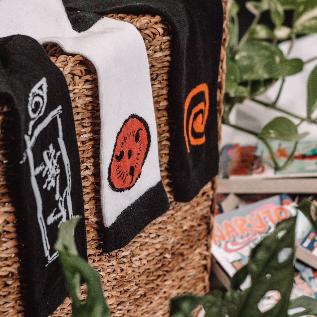 Imagen del producto Naruto Shippuden - Conjunto de 3 calcetines con símbolo de Sasuke