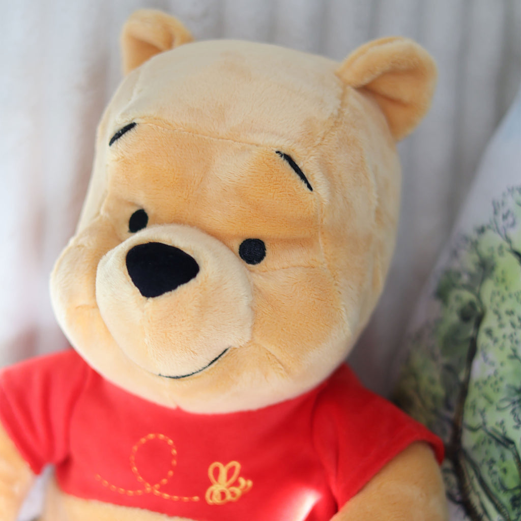 Imagen del producto Winnie Pooh - Figura de peluche sentada 30 cm