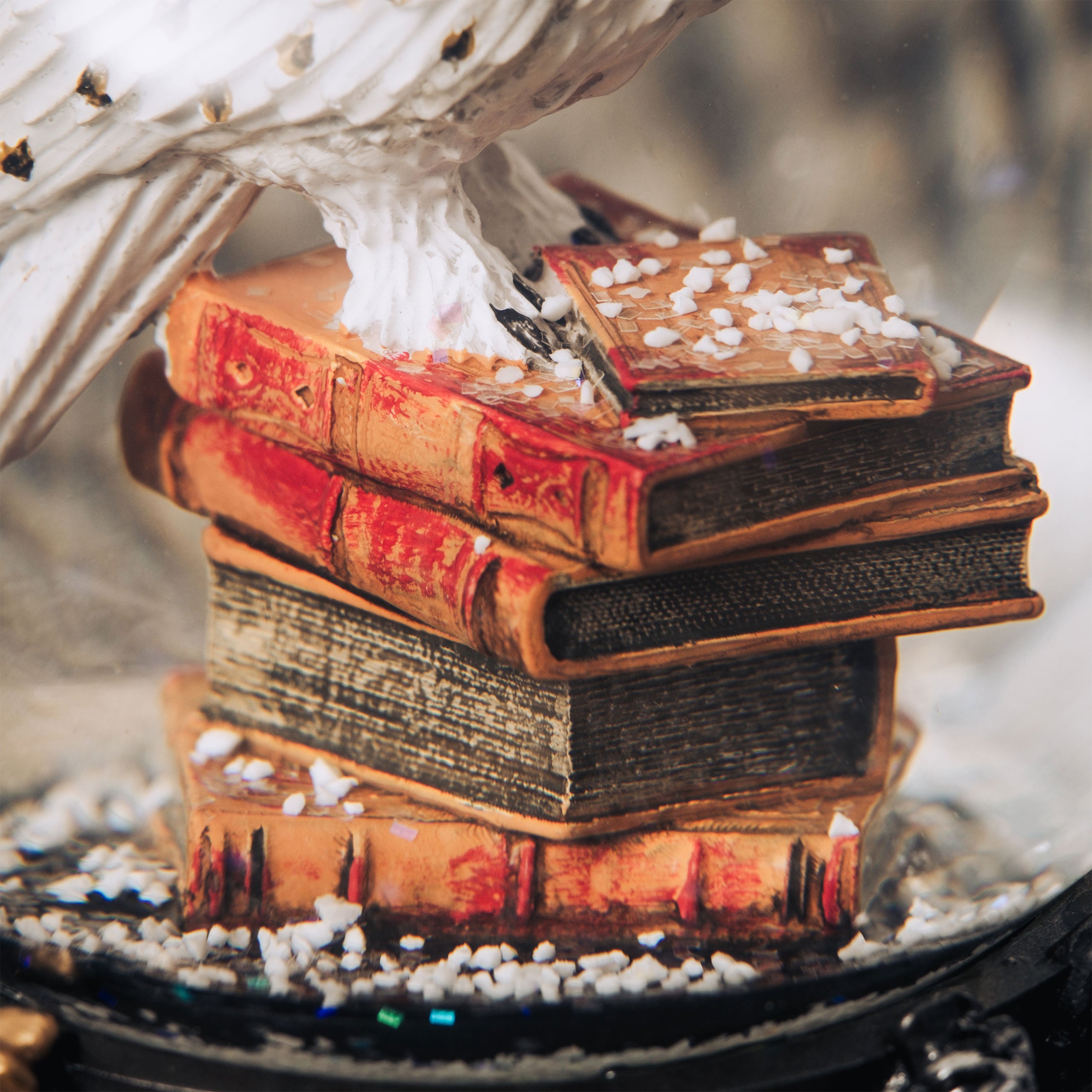 Product image Hedwig Snow Globe Deluxe - Harry Potter