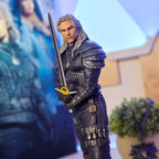 Imagen del producto Witcher - Estatua de Geralt Temporada 2