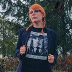 Imagen del producto Miércoles - Camiseta negra 'El negro es mi color feliz'