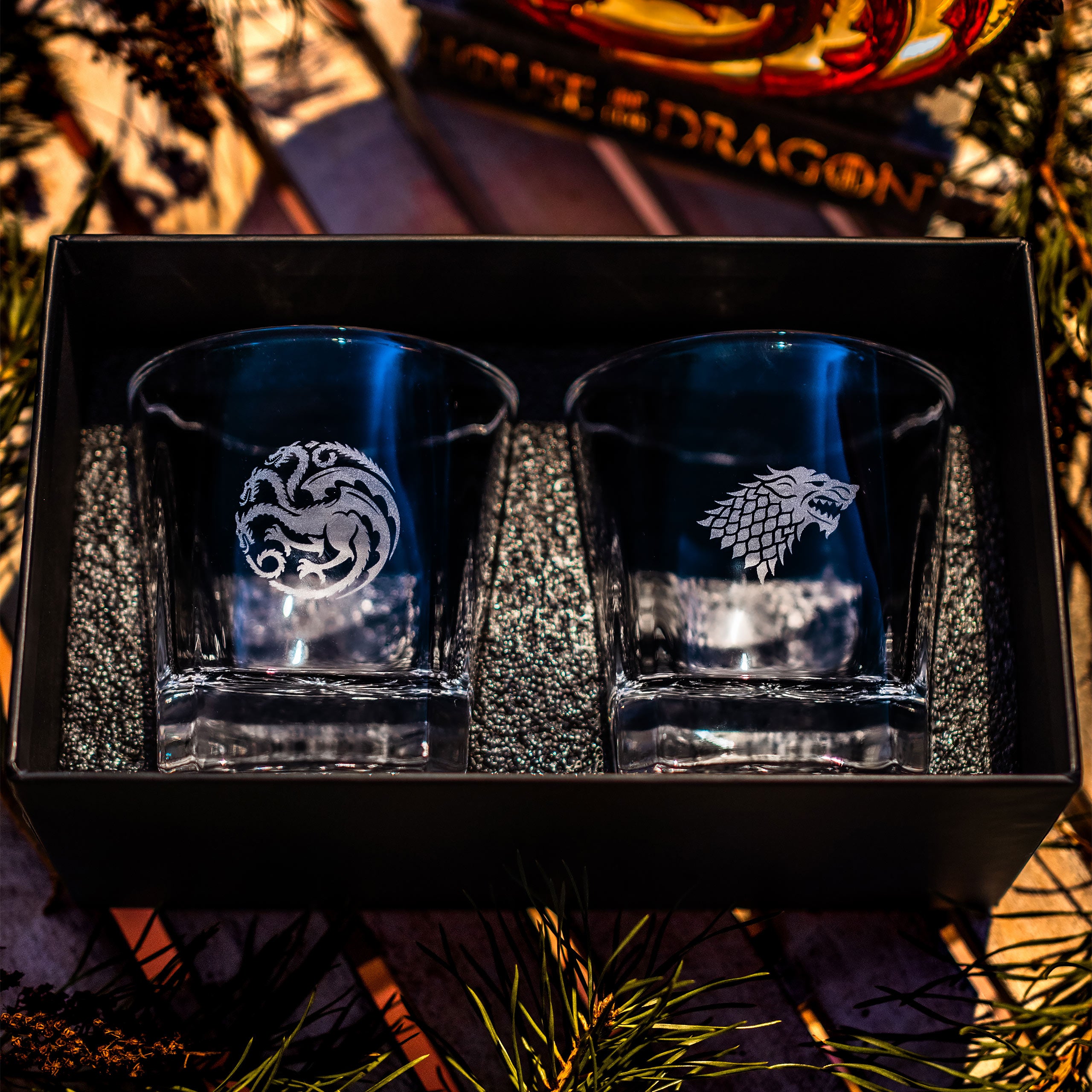 Product image Game of Thrones - Targaryen and Stark Crest Glasses Set of 2