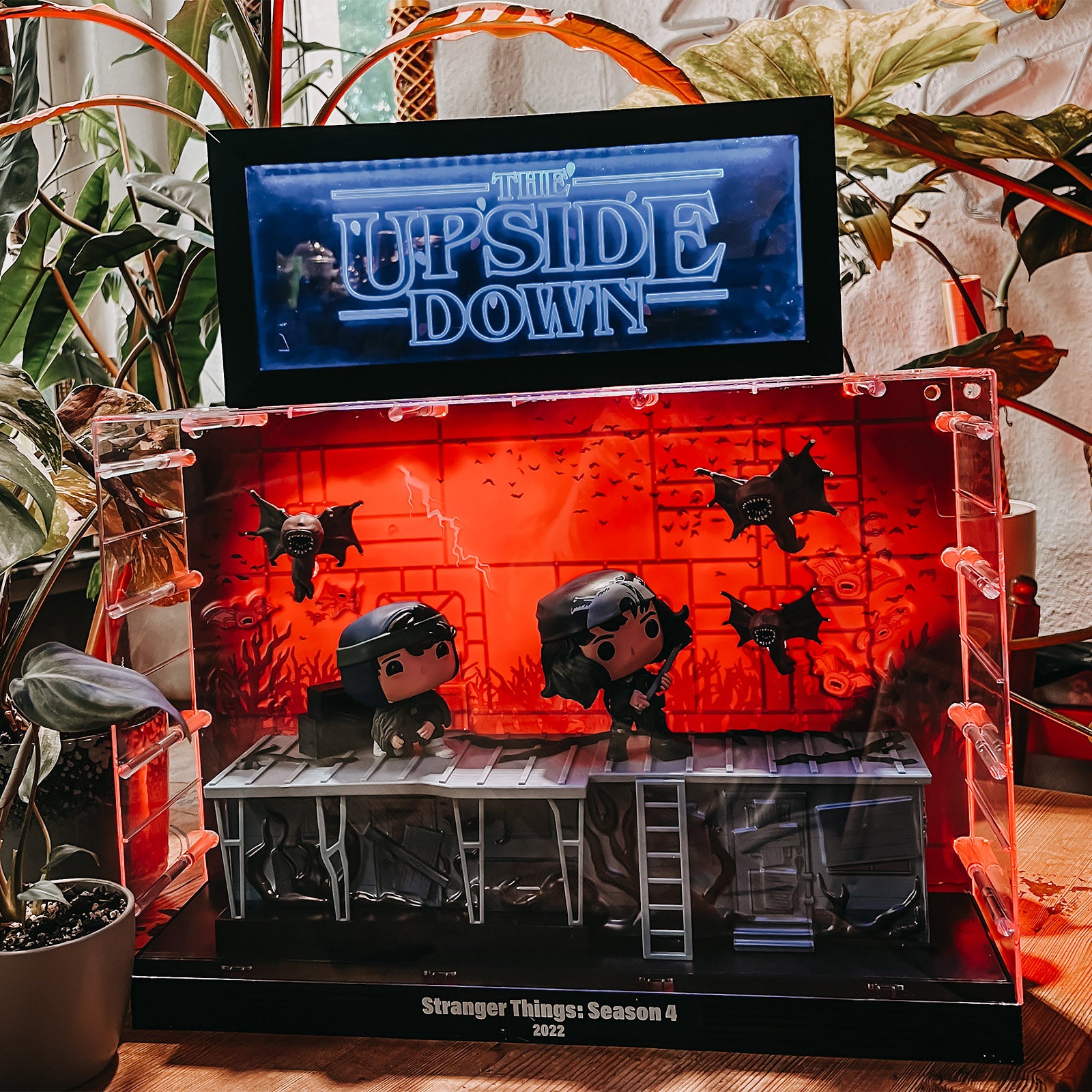 Imagen del producto Stranger Things - Dustin & Eddie Funko Pop Deluxe Diorama