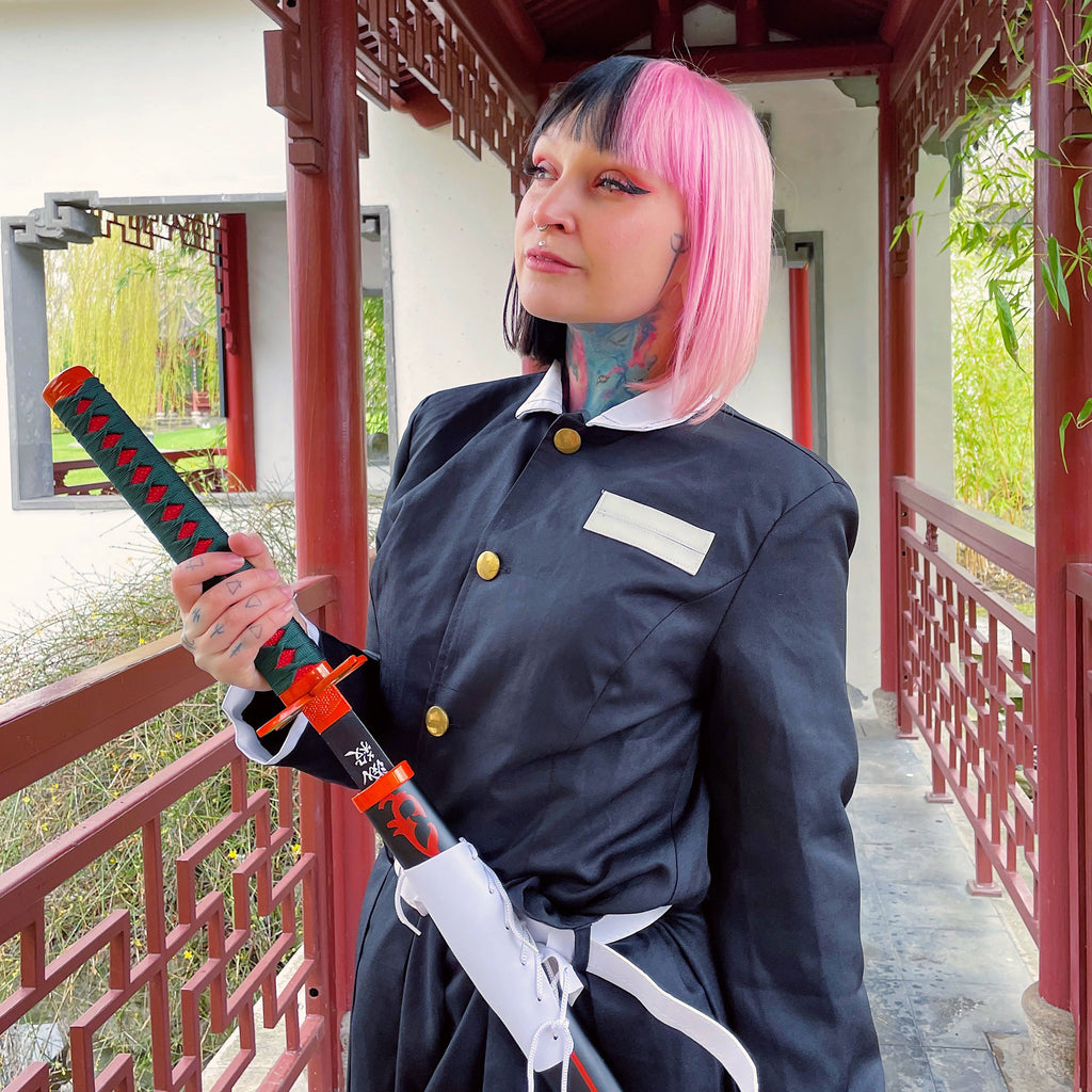 Imagen del producto Réplica de Katana Shinobu Hashira con Saya para fans de Demon Slayer
