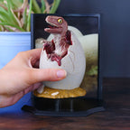 Imagen del producto Jurassic Park - Figura de Diorama de Huevo de Velociraptor Bebé
