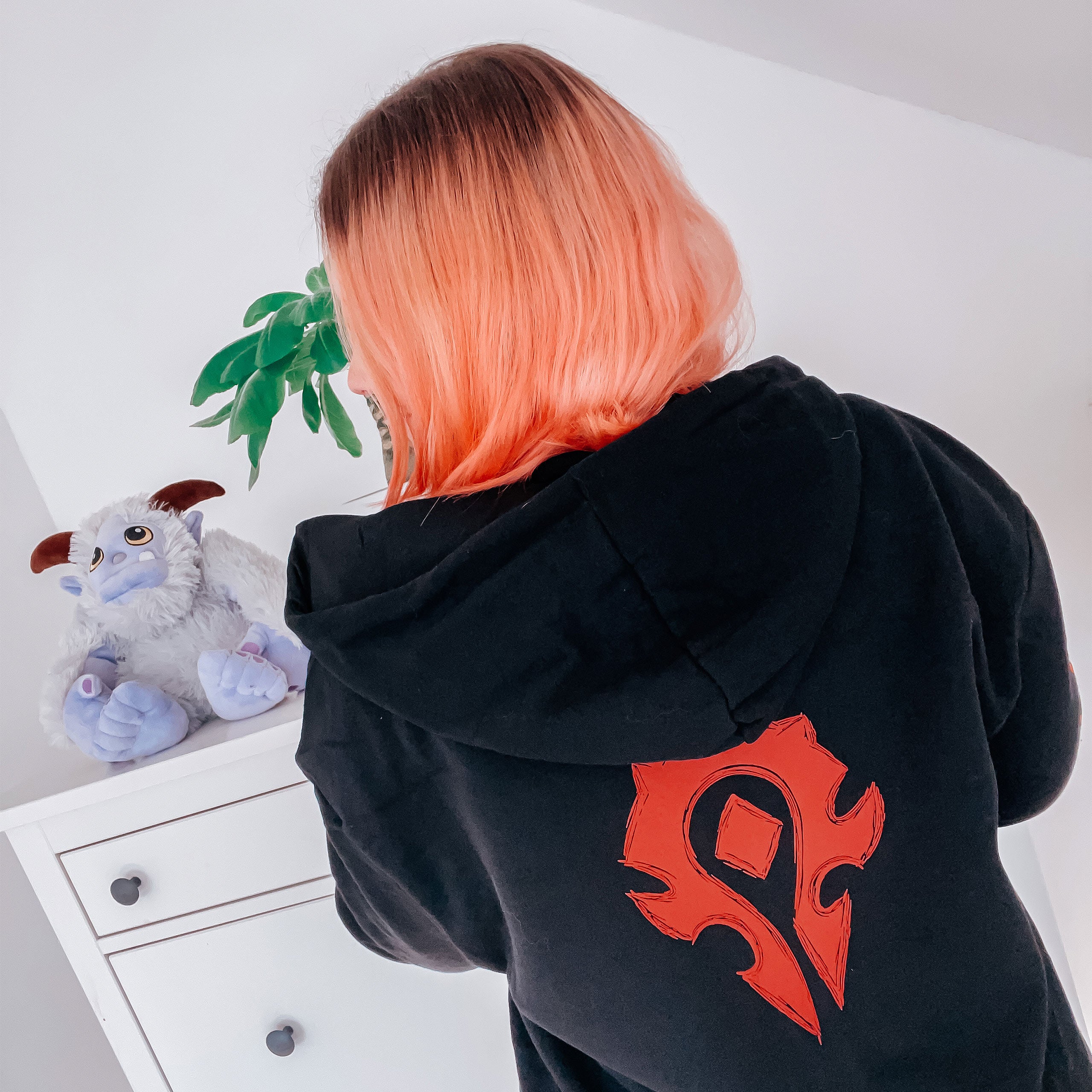 Imagen del producto World of Warcraft - Blood & Thunder Chaqueta con capucha negra con logo de la Horda